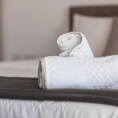 Offshore Modern In Paceville San Ġiljan