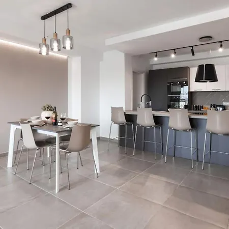 Appartement Offshore Modern In Paceville