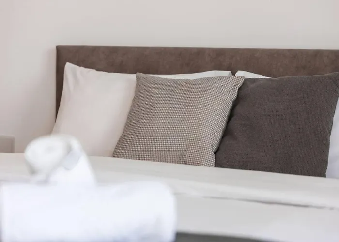 Apartment Offshore Modern In Paceville